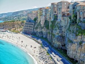 Best Beach and Mountain Destinations for Your Next Trip