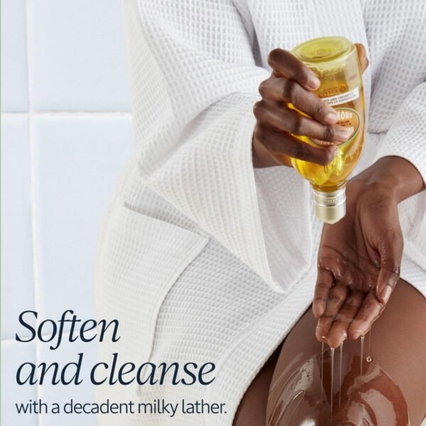 L'Occitane Cleansing & Softening Almond Shower Oil... - Image 3