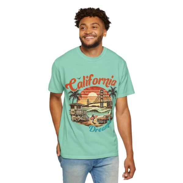 California Dreamin' Unisex Garment-Dyed T-Shirt, Vintage Style Tee, Summer Apparel, Beachwear, Tourist Souvenir, Gift for Travelers
